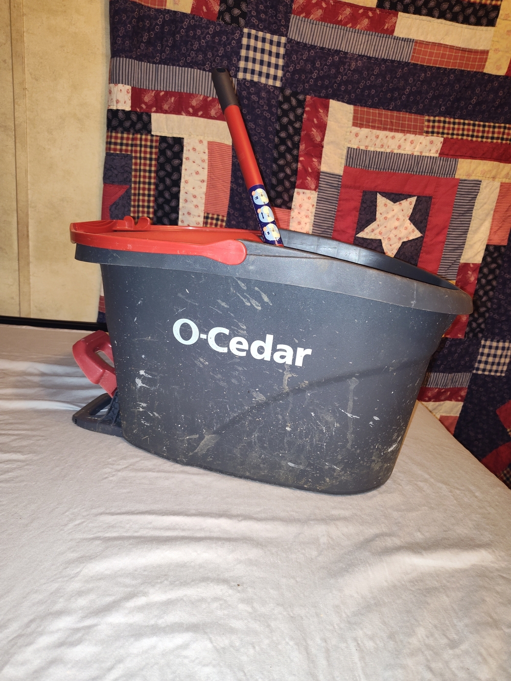 O-Cedar Spin Mop Bucket with Handle - Black & Red